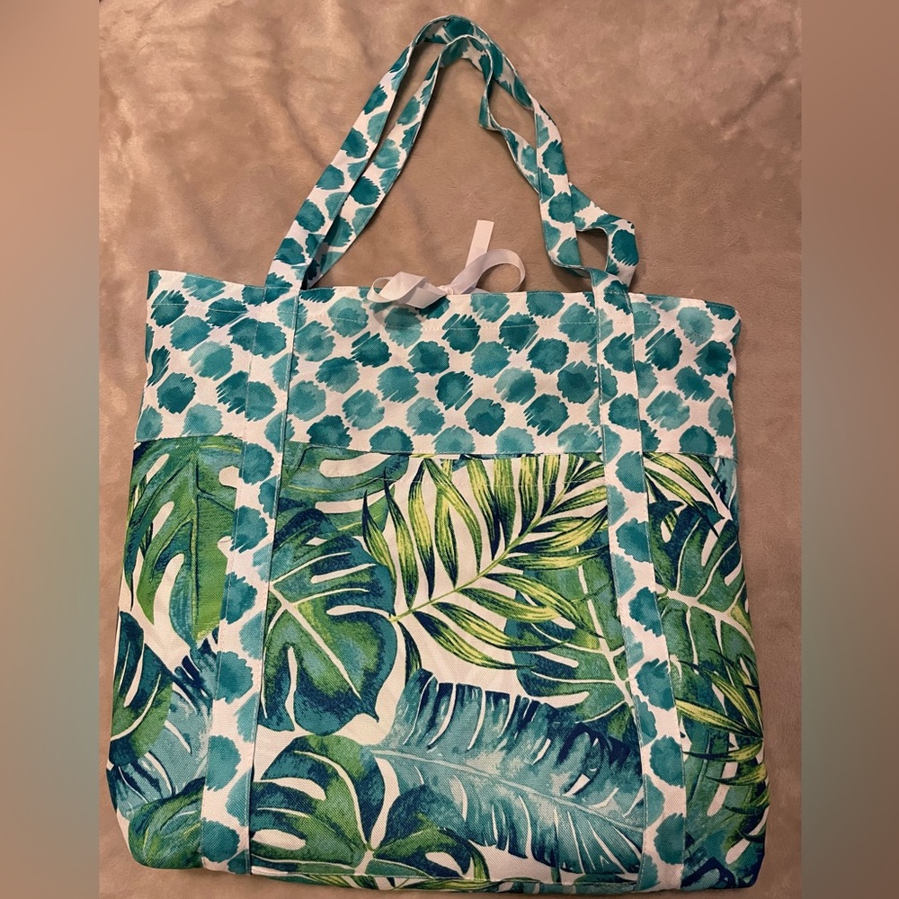 ISAAC MIZRAHI Reversible Water Repellent Picnic Blanket with Matching Tote